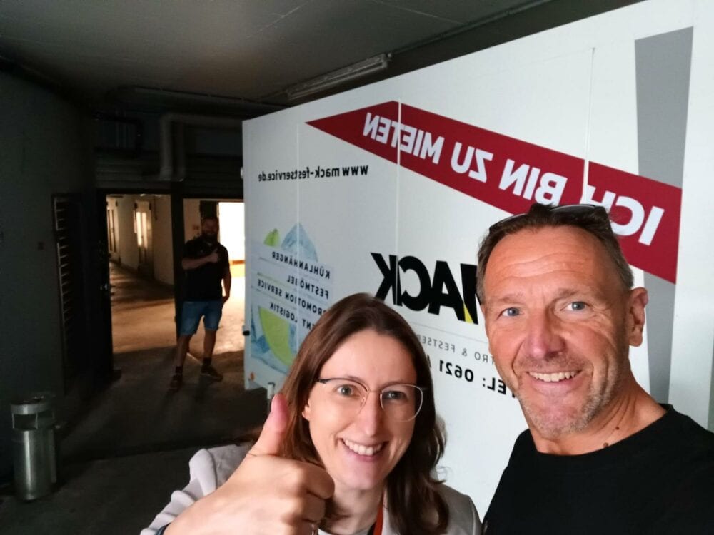 2022-05_Anlieferung_Kuhlwagen_Mack-Getrankeservice-fur-BestBrewChallenge-Bestmalz-2-1000×750